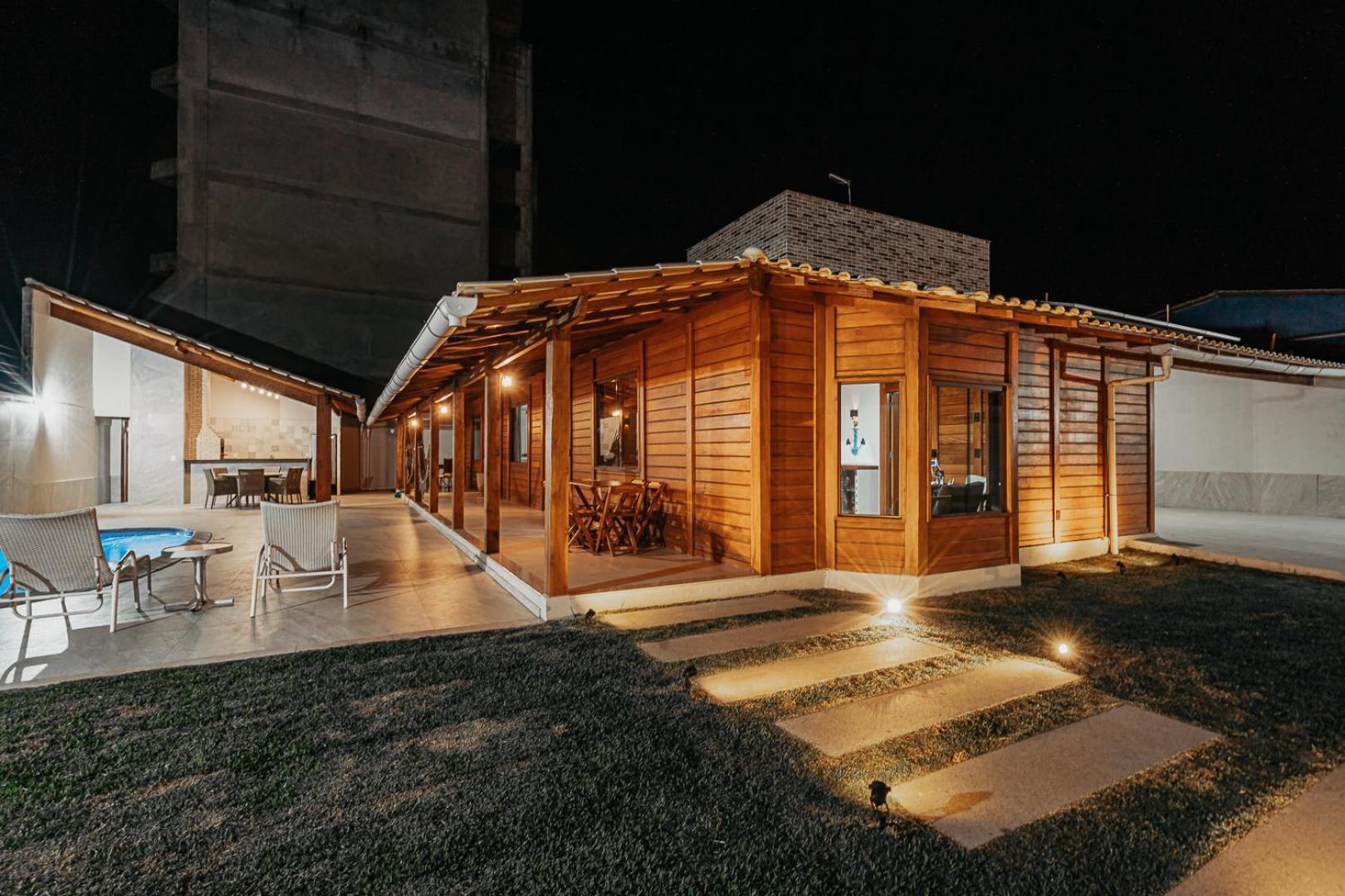 Casadecastelhanos, Quadra Do Mar De Castelhanos, 4 Suites Com Ar, Churrasqueira, Piscina, Hidromassagem, Cozinha Integrada Gourmet Ideal Para Familia E Amigos アンシエタ エクステリア 写真