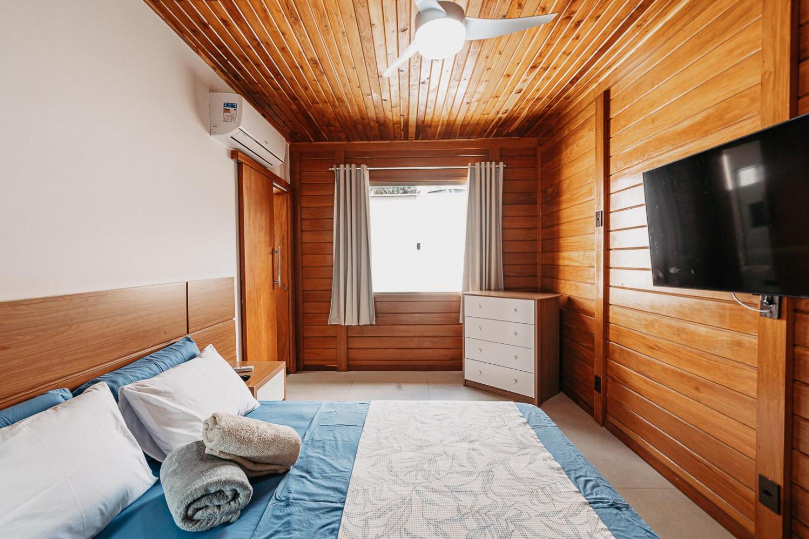 Casadecastelhanos, Quadra Do Mar De Castelhanos, 4 Suites Com Ar, Churrasqueira, Piscina, Hidromassagem, Cozinha Integrada Gourmet Ideal Para Familia E Amigos アンシエタ エクステリア 写真