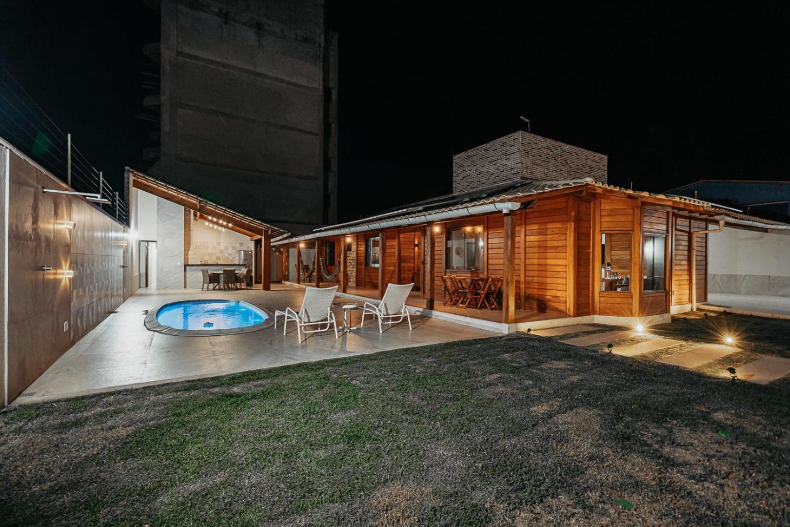 Casadecastelhanos, Quadra Do Mar De Castelhanos, 4 Suites Com Ar, Churrasqueira, Piscina, Hidromassagem, Cozinha Integrada Gourmet Ideal Para Familia E Amigos アンシエタ エクステリア 写真