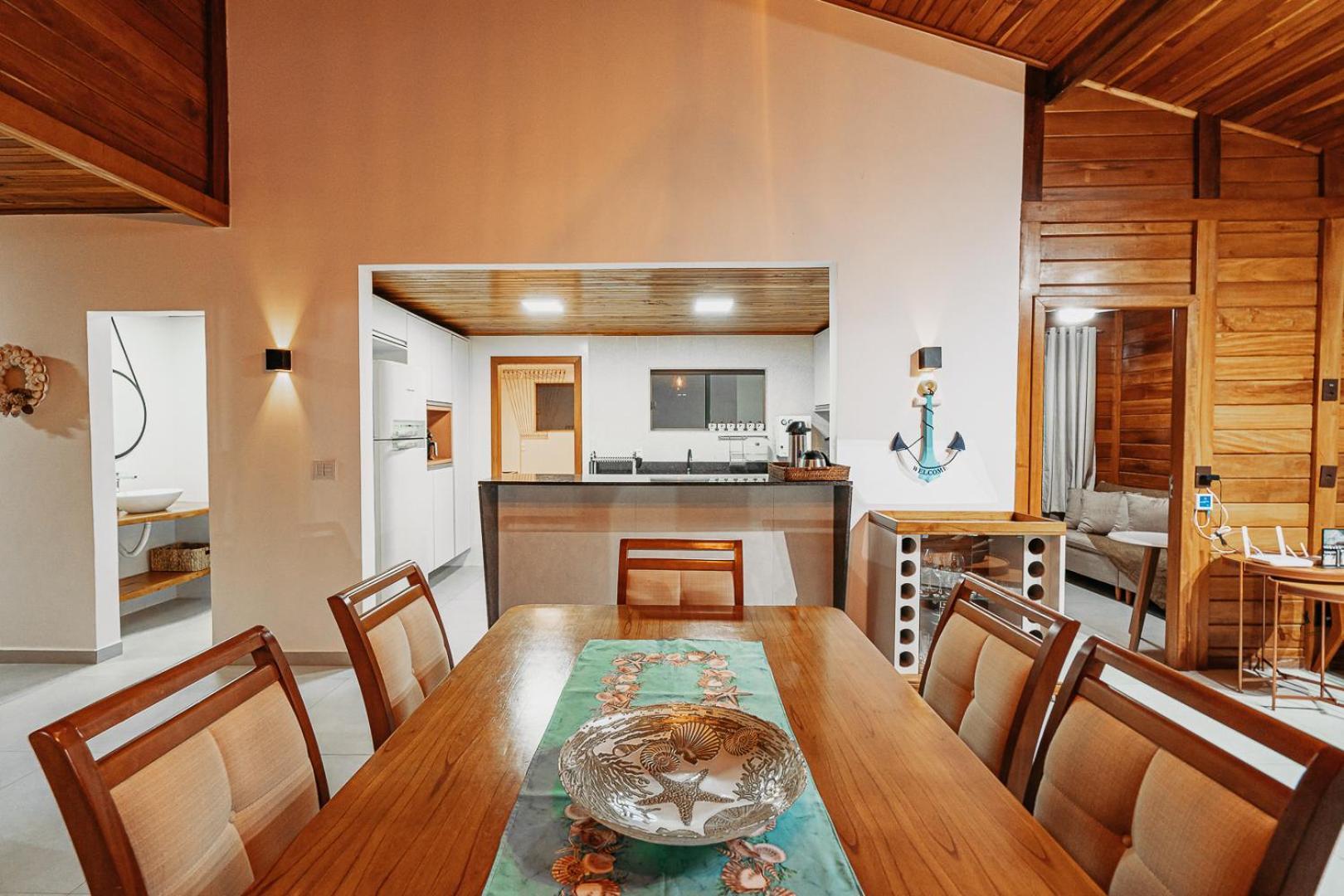 Casadecastelhanos, Quadra Do Mar De Castelhanos, 4 Suites Com Ar, Churrasqueira, Piscina, Hidromassagem, Cozinha Integrada Gourmet Ideal Para Familia E Amigos アンシエタ エクステリア 写真