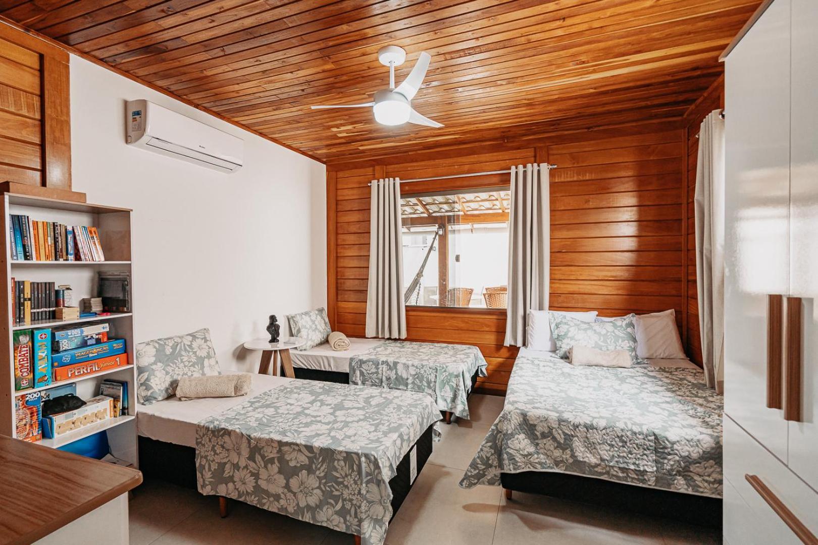 Casadecastelhanos, Quadra Do Mar De Castelhanos, 4 Suites Com Ar, Churrasqueira, Piscina, Hidromassagem, Cozinha Integrada Gourmet Ideal Para Familia E Amigos アンシエタ エクステリア 写真
