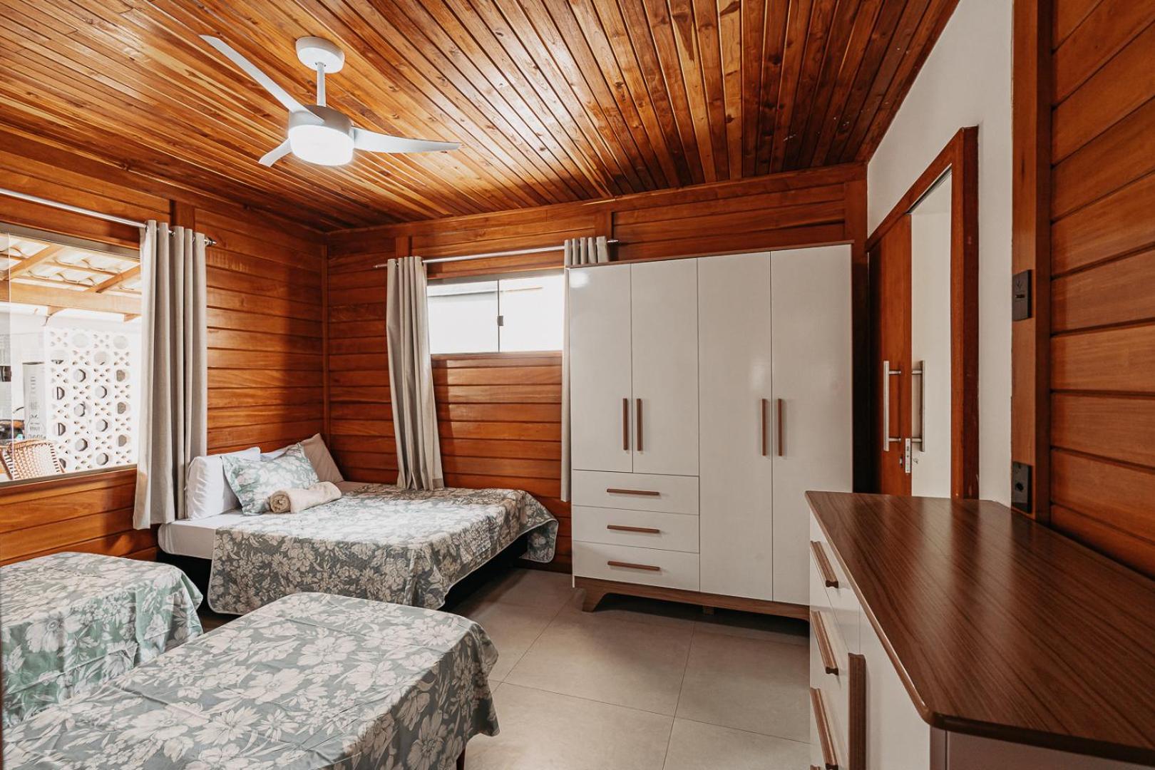 Casadecastelhanos, Quadra Do Mar De Castelhanos, 4 Suites Com Ar, Churrasqueira, Piscina, Hidromassagem, Cozinha Integrada Gourmet Ideal Para Familia E Amigos アンシエタ エクステリア 写真