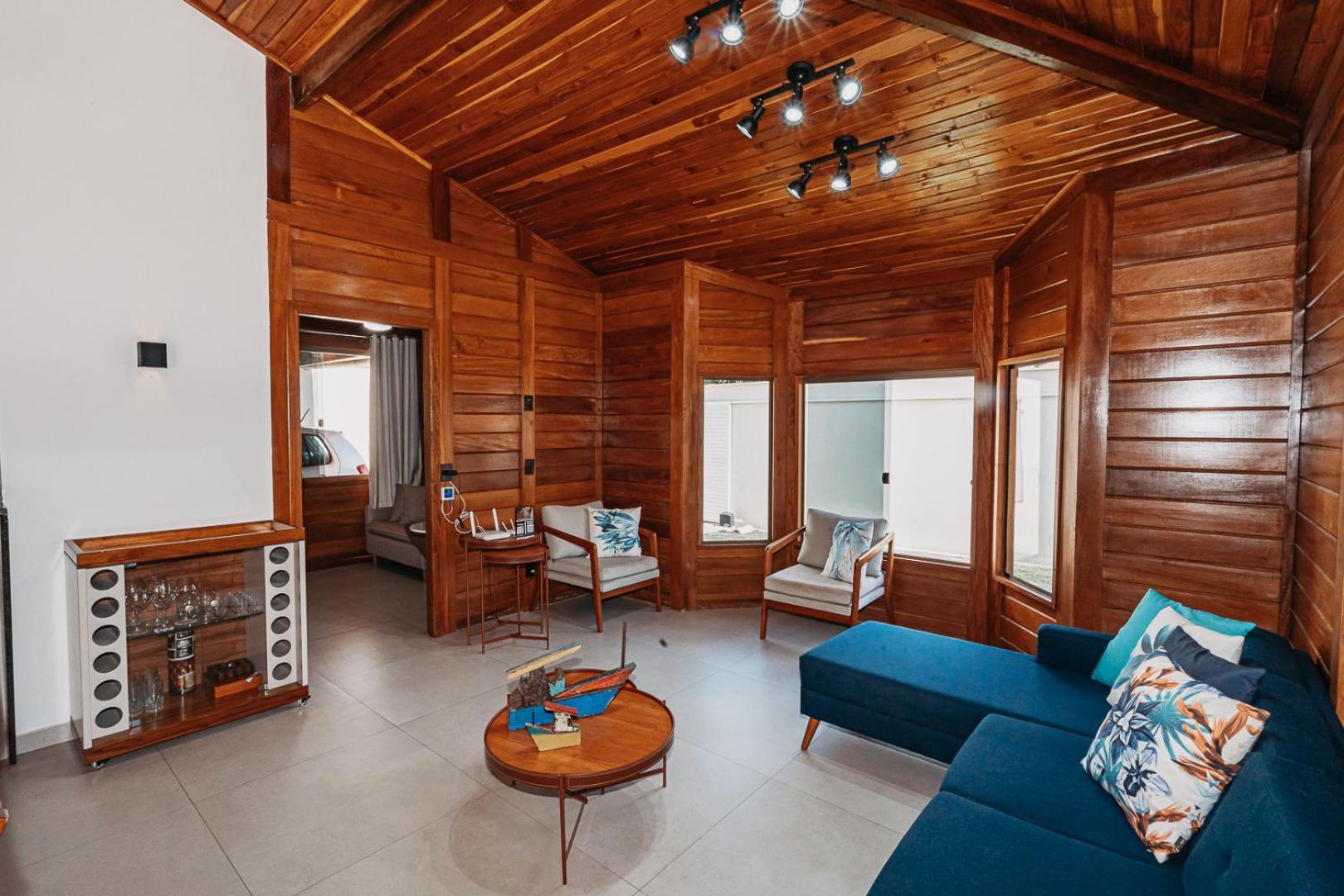 Casadecastelhanos, Quadra Do Mar De Castelhanos, 4 Suites Com Ar, Churrasqueira, Piscina, Hidromassagem, Cozinha Integrada Gourmet Ideal Para Familia E Amigos アンシエタ エクステリア 写真